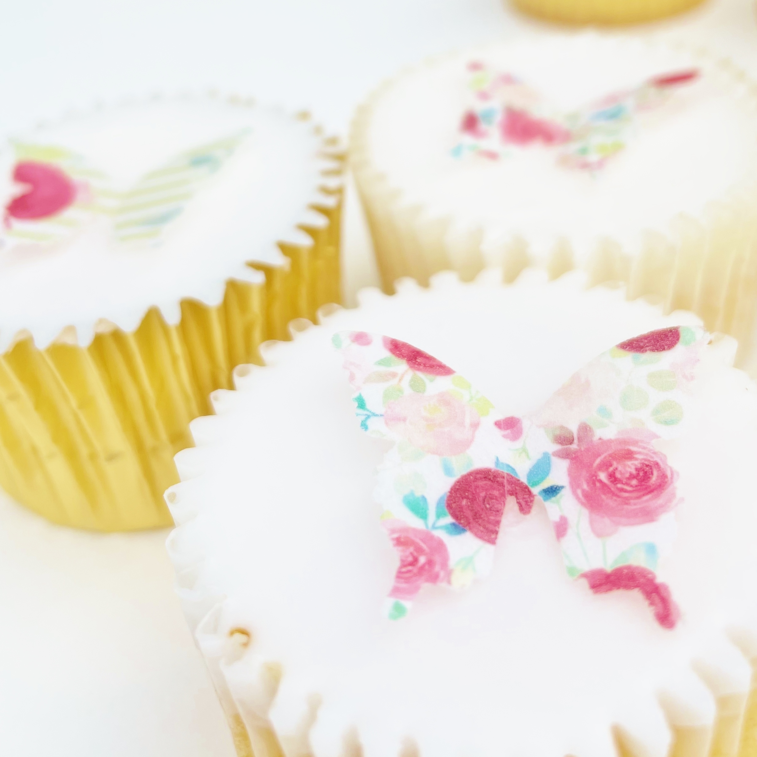 Vintage Rose Edible Wafer Butterflies x 24